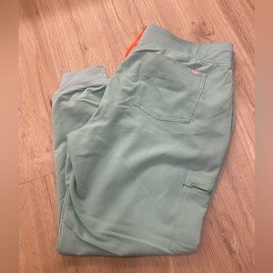 Figs Limited Edition Zamora Jogger in Jade